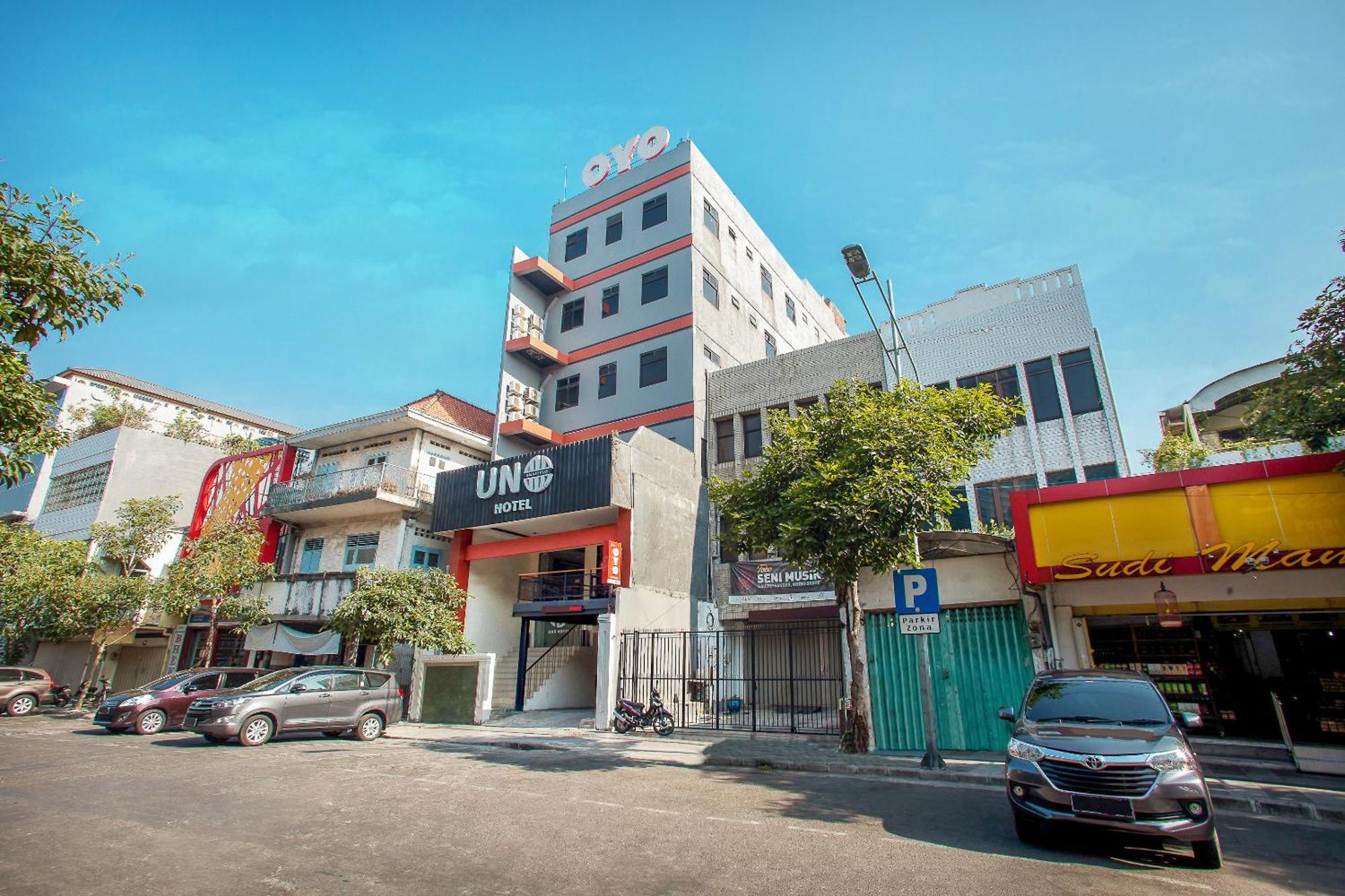 Hotel O Genteng Near Genteng Market Formerly Uno Hotel Сурабая Экстерьер фото